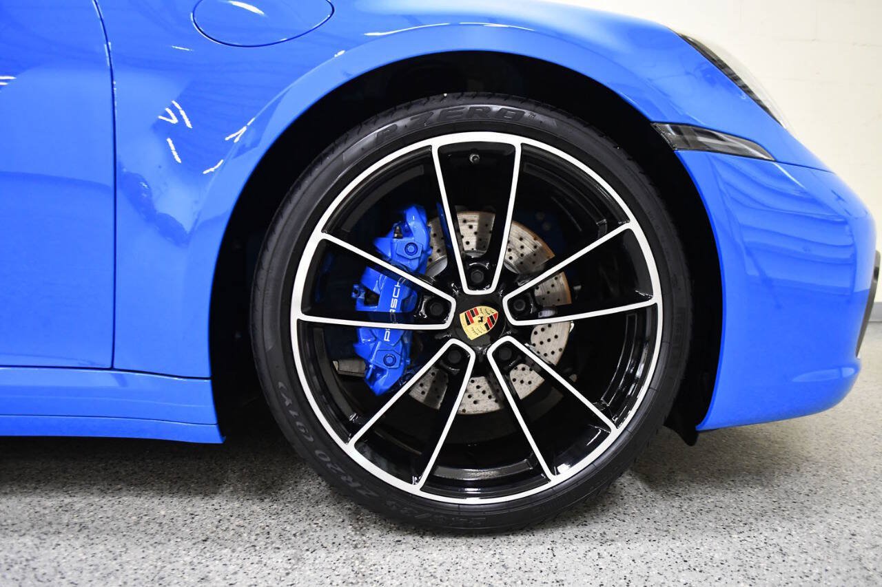 Used 2022 Porsche 911 Carrera image 33