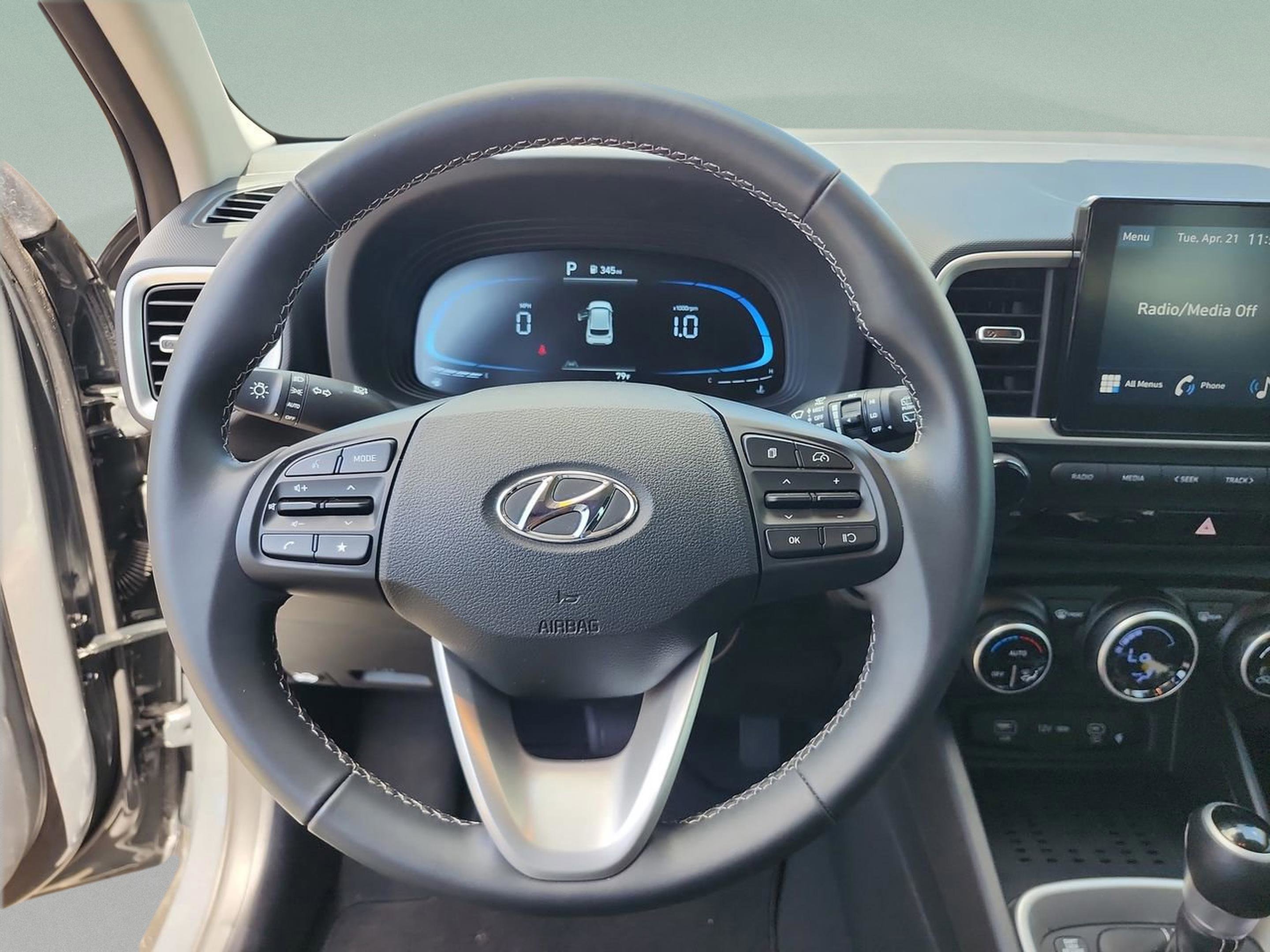 Certified 2026 Hyundai Venue SEL FWD image 9