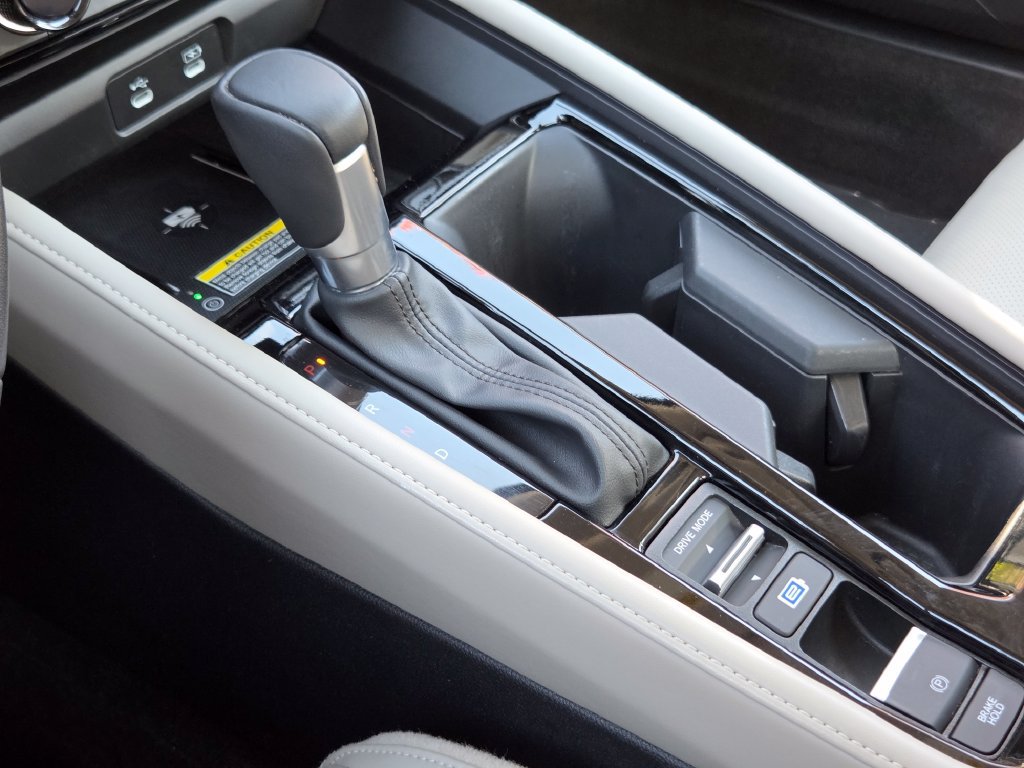 Used 2024 Honda Accord Touring image 41