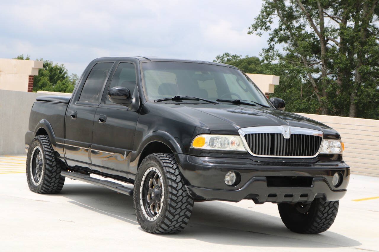 Used 2002 Lincoln Blackwood RWD image 8
