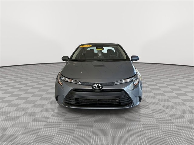 Used 2023 Toyota Corolla LE image 4