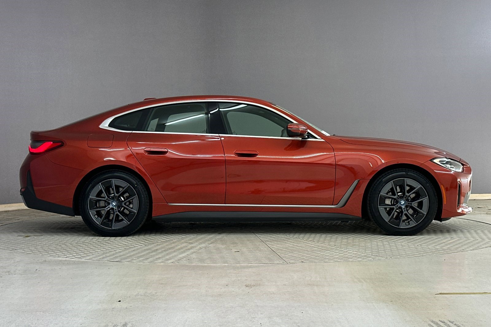 Certified 2023 BMW i4 eDrive35 w/ Premium Package image 7