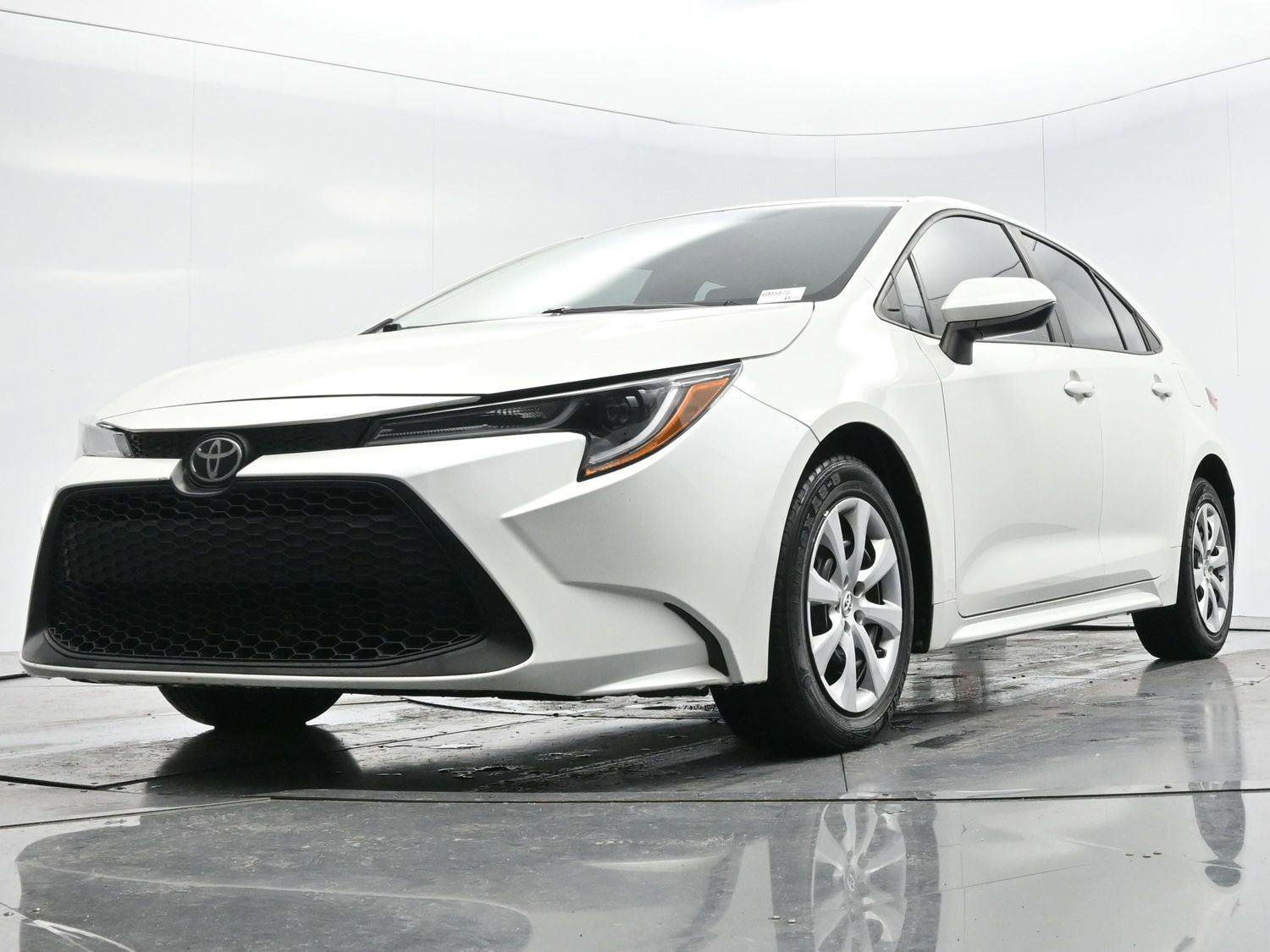 Used 2021 Toyota Corolla LE image 42