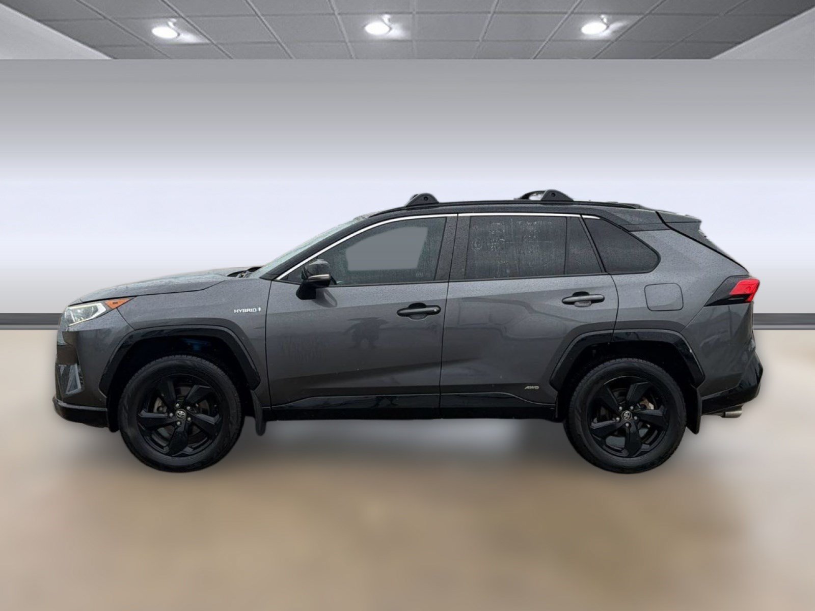 Used 2020 Toyota RAV4 XSE AWD/4WD image 2