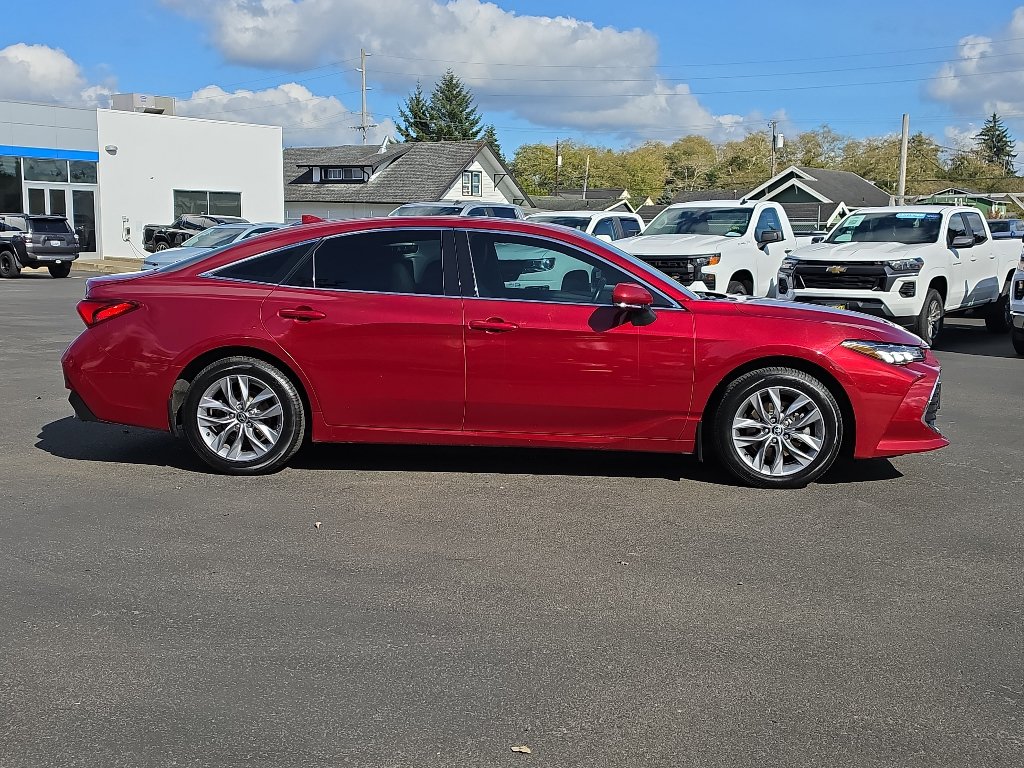 Certified 2021 Toyota Avalon XLE w/ Moonroof Package AWD/4WD image 7