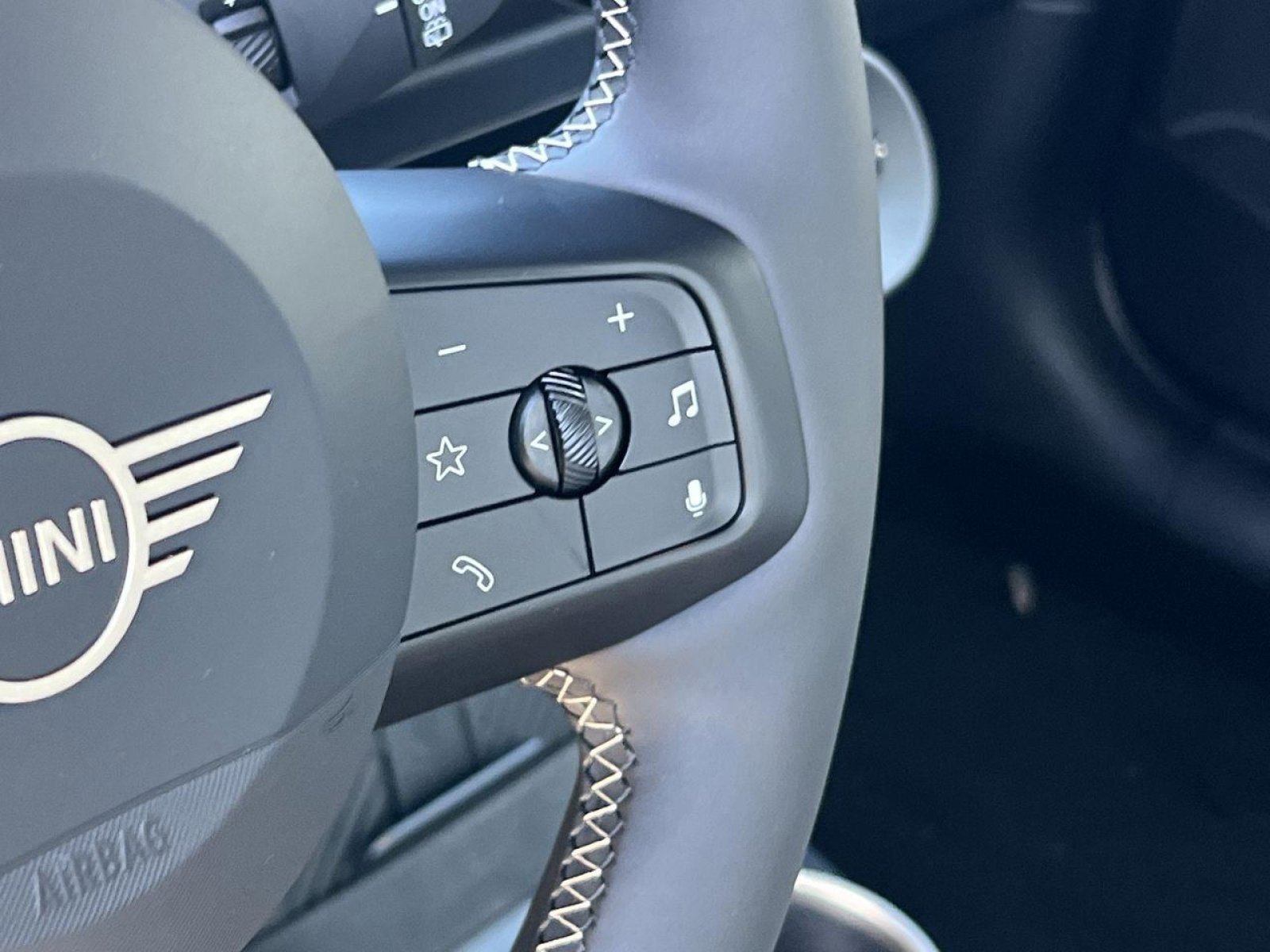 New 2025 MINI Cooper S image 29