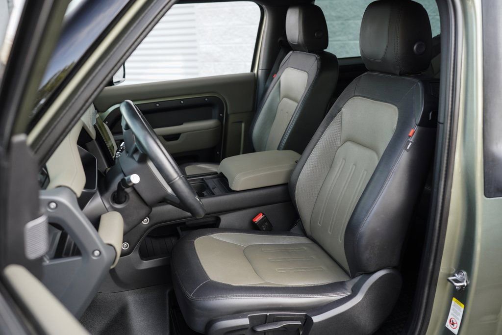 Used 2022 Land Rover Defender 90 X-Dynamic S image 23