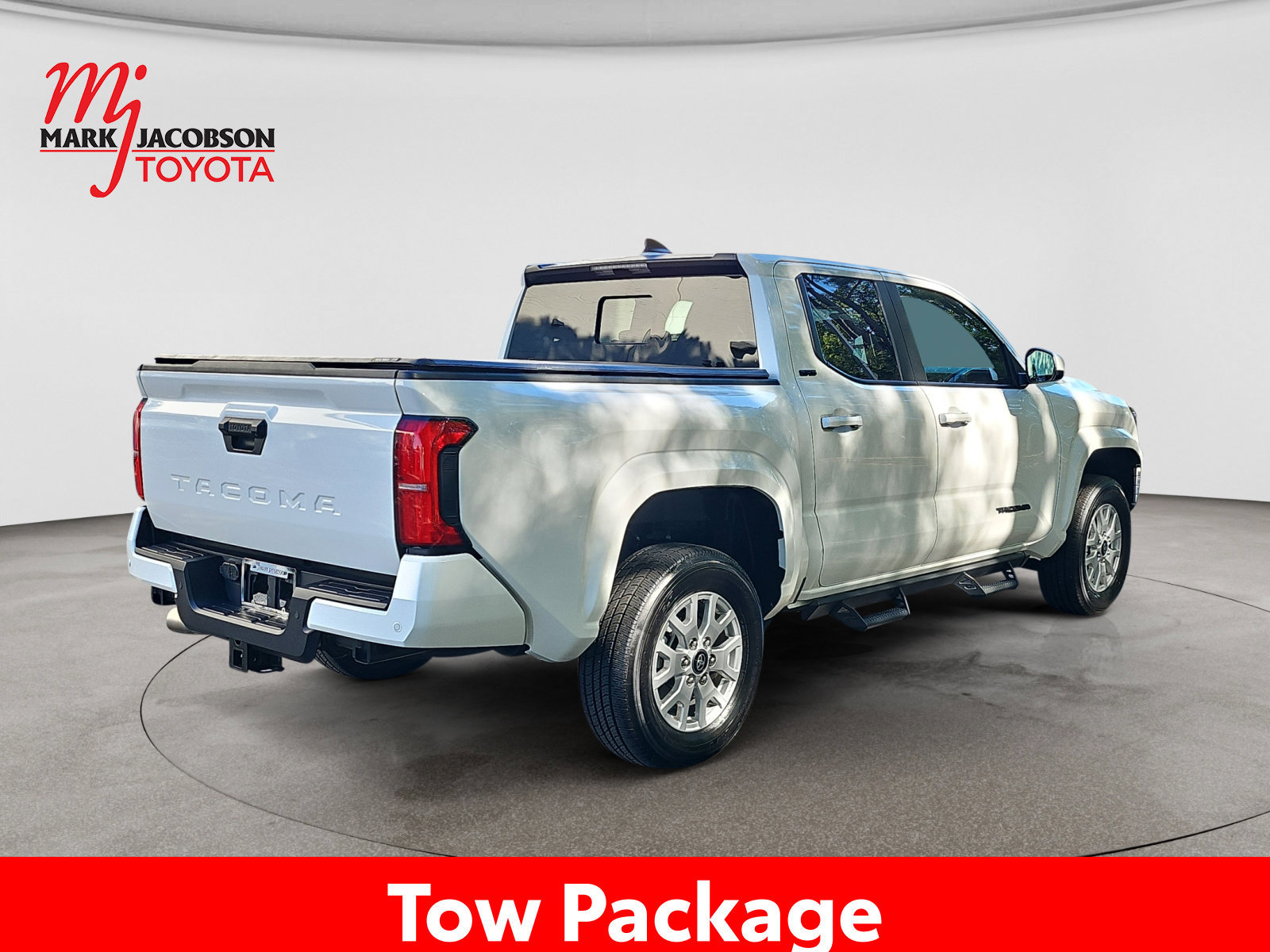 Used 2025 Toyota Tacoma SR5 w/ SR5 Upgrade Package RWD image 9