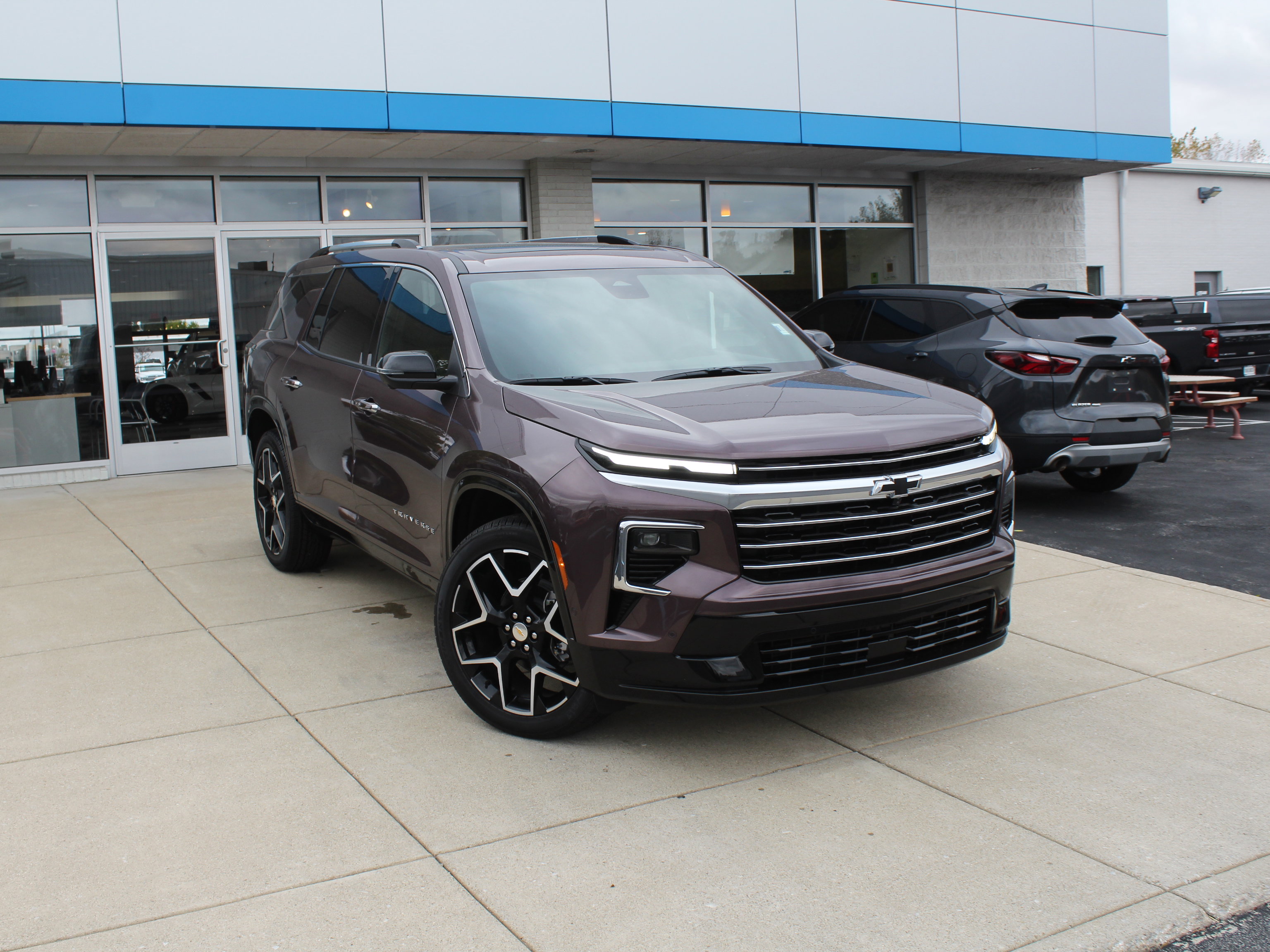 New 2026 Chevrolet Traverse High Country image 2