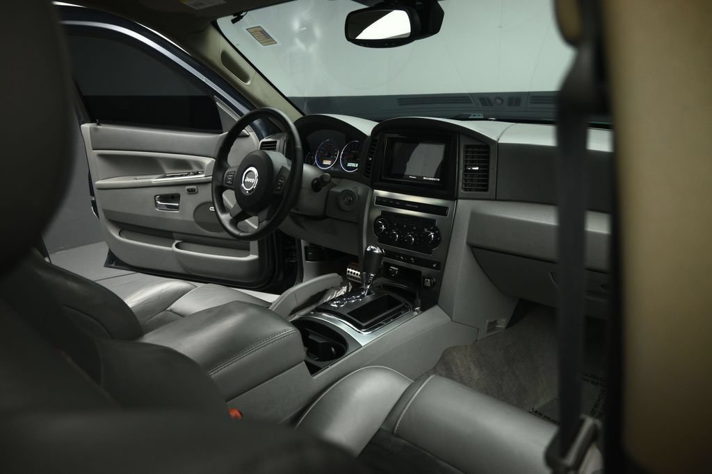 Used 2007 Jeep Grand Cherokee SRT8 w/ SRT Option Group I AWD/4WD image 60