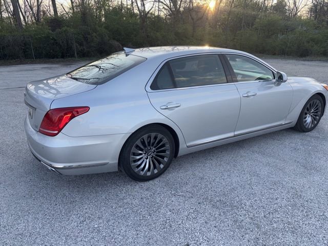 Used 2019 Genesis G90 3.3T Premium image 4