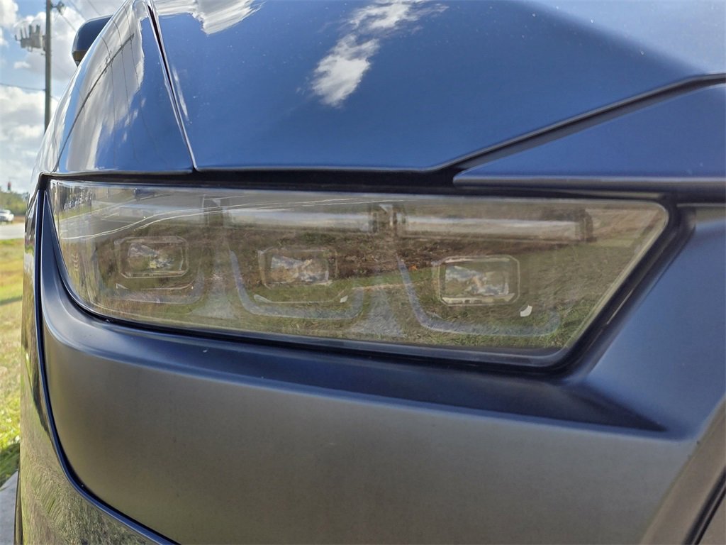 Used 2024 Ford Mustang Dark Horse image 10