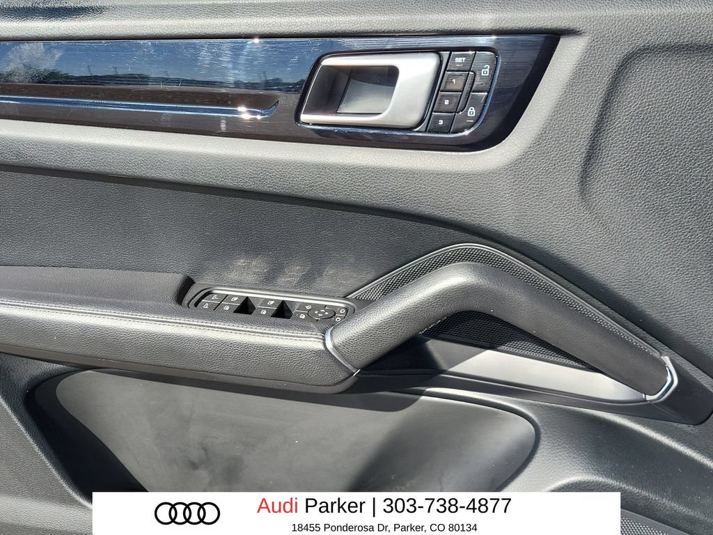 Used 2019 Porsche Cayenne S AWD/4WD image 6