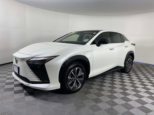 Used 2023 Lexus RZ 450e Premium w/ Technology Package image 4