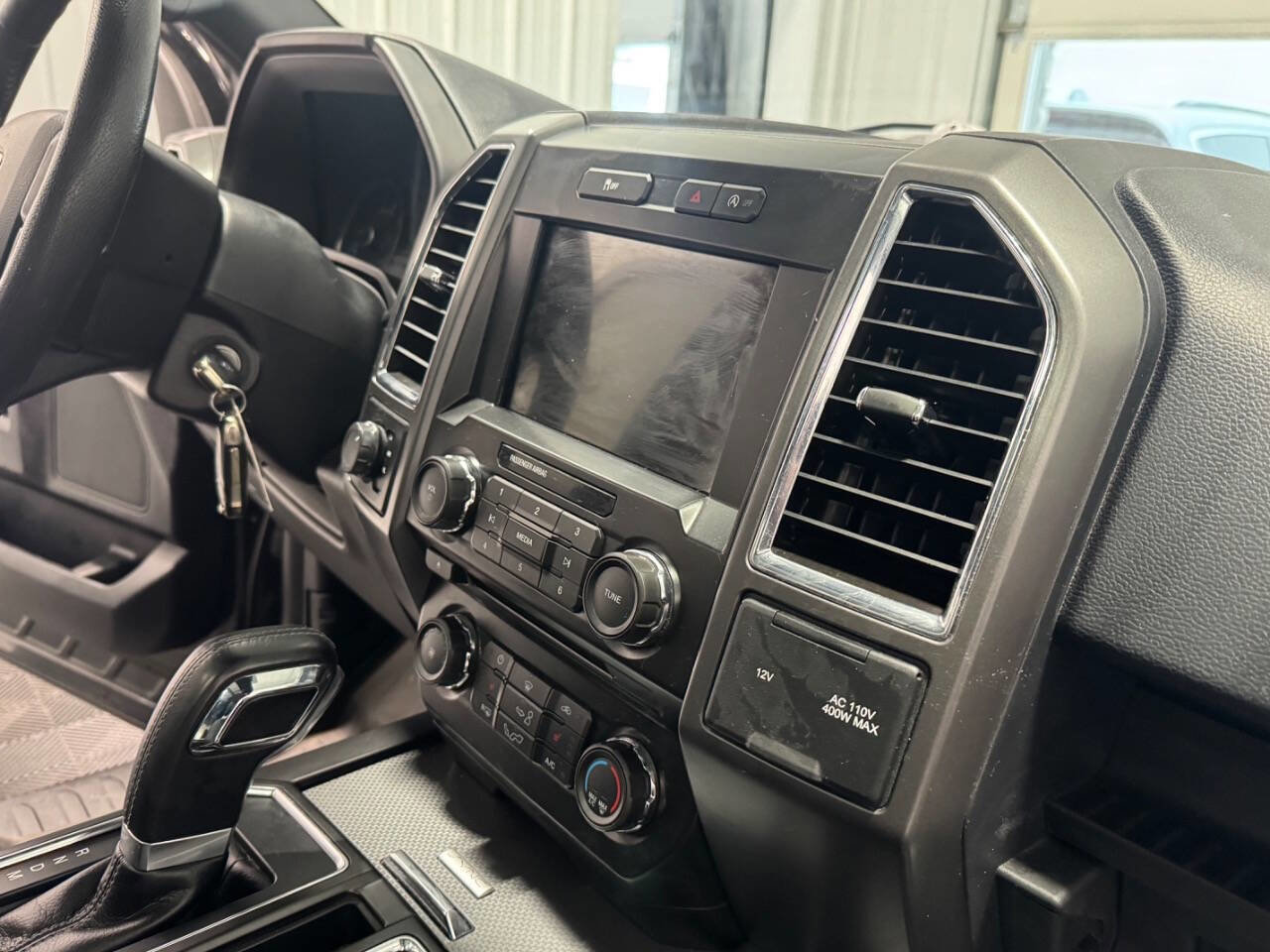 Used 2016 Ford F150 XLT w/ Equipment Group 302A Luxury image 19