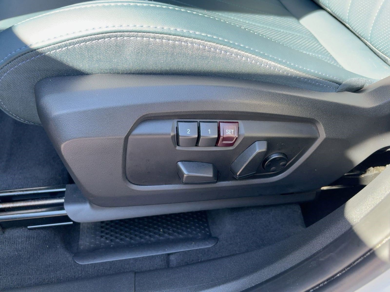 Used 2025 MINI Cooper Countryman S w/ Comfort Package Max image 14