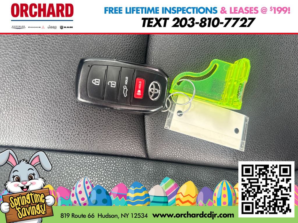 Used 2023 Toyota Corolla Cross XLE w/ Convenience Package image 27