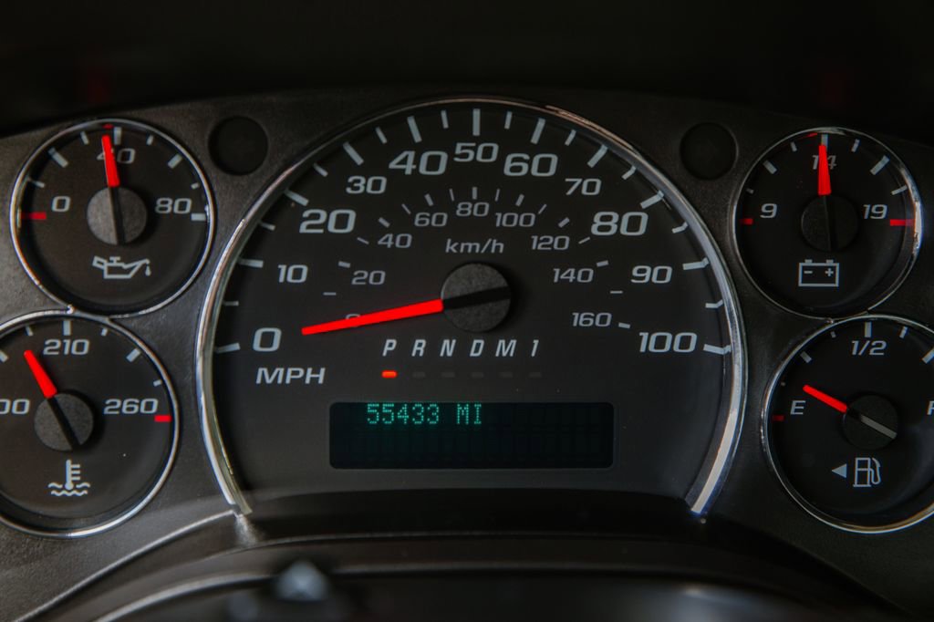 Used 2018 Chevrolet Express 2500 image 18