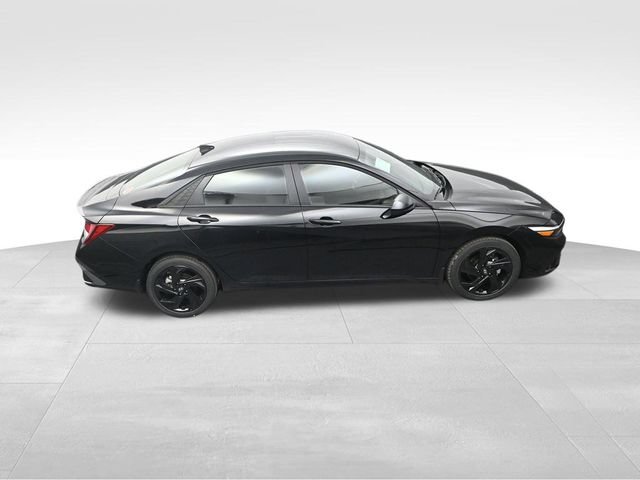 Used 2026 Hyundai Elantra Sport FWD image 29