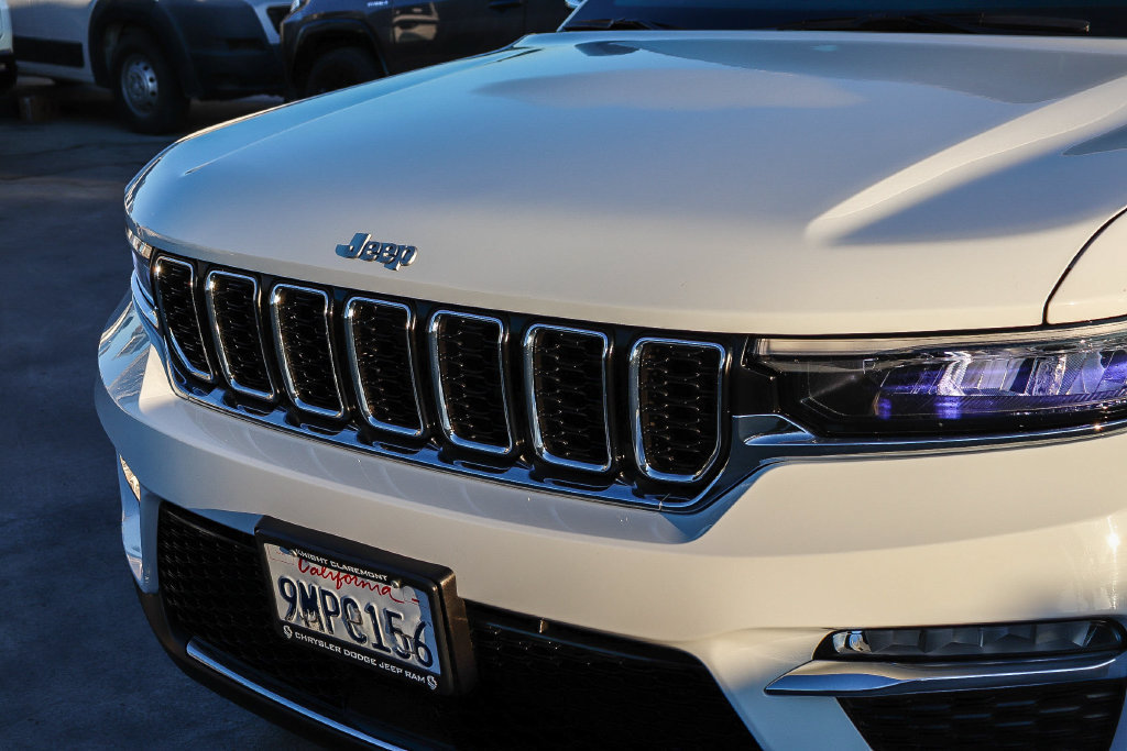 Used 2024 Jeep Grand Cherokee Limited RWD image 6