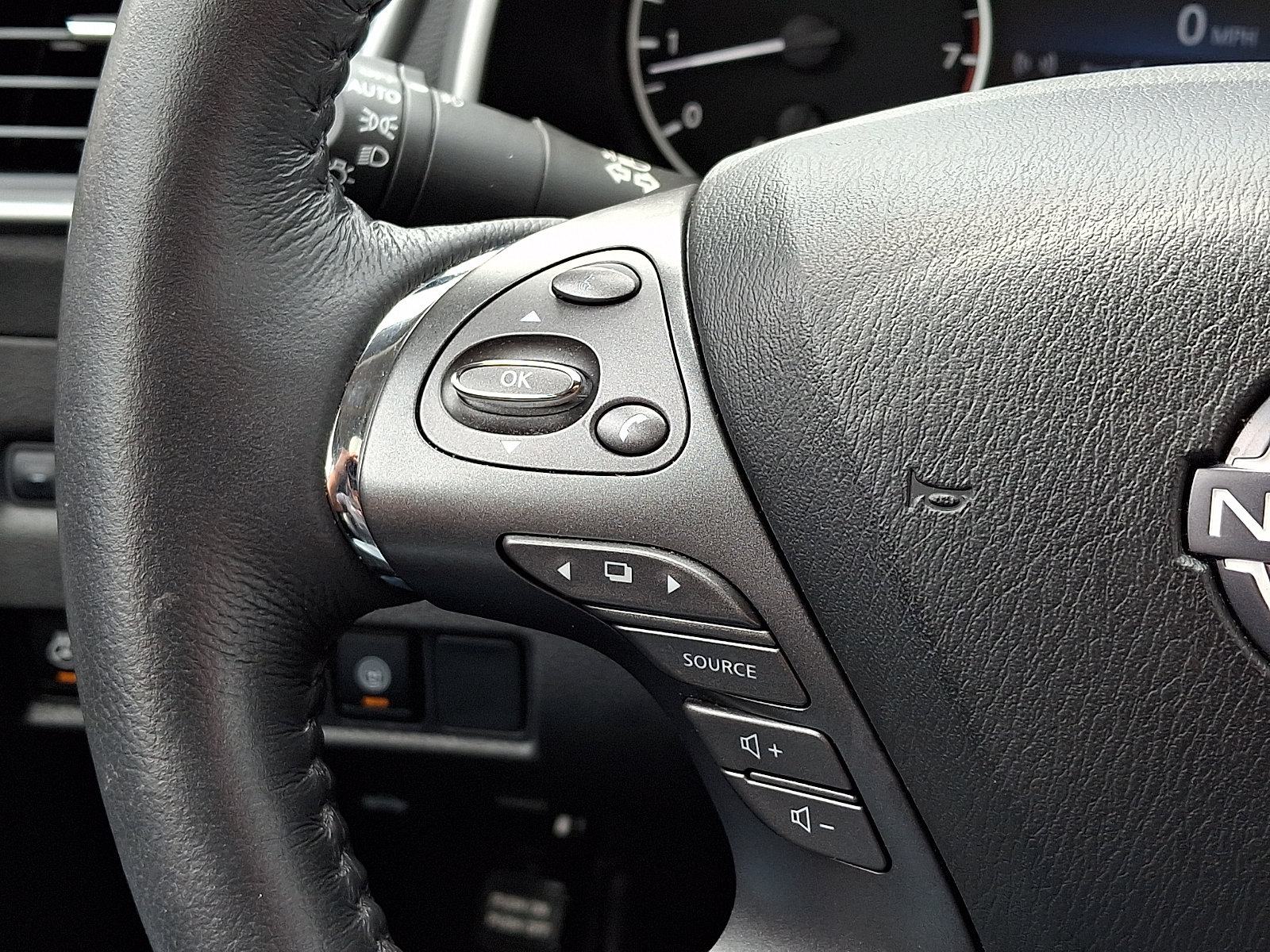 Certified 2023 Nissan Murano SL w/ SL Moonroof Package AWD/4WD image 24