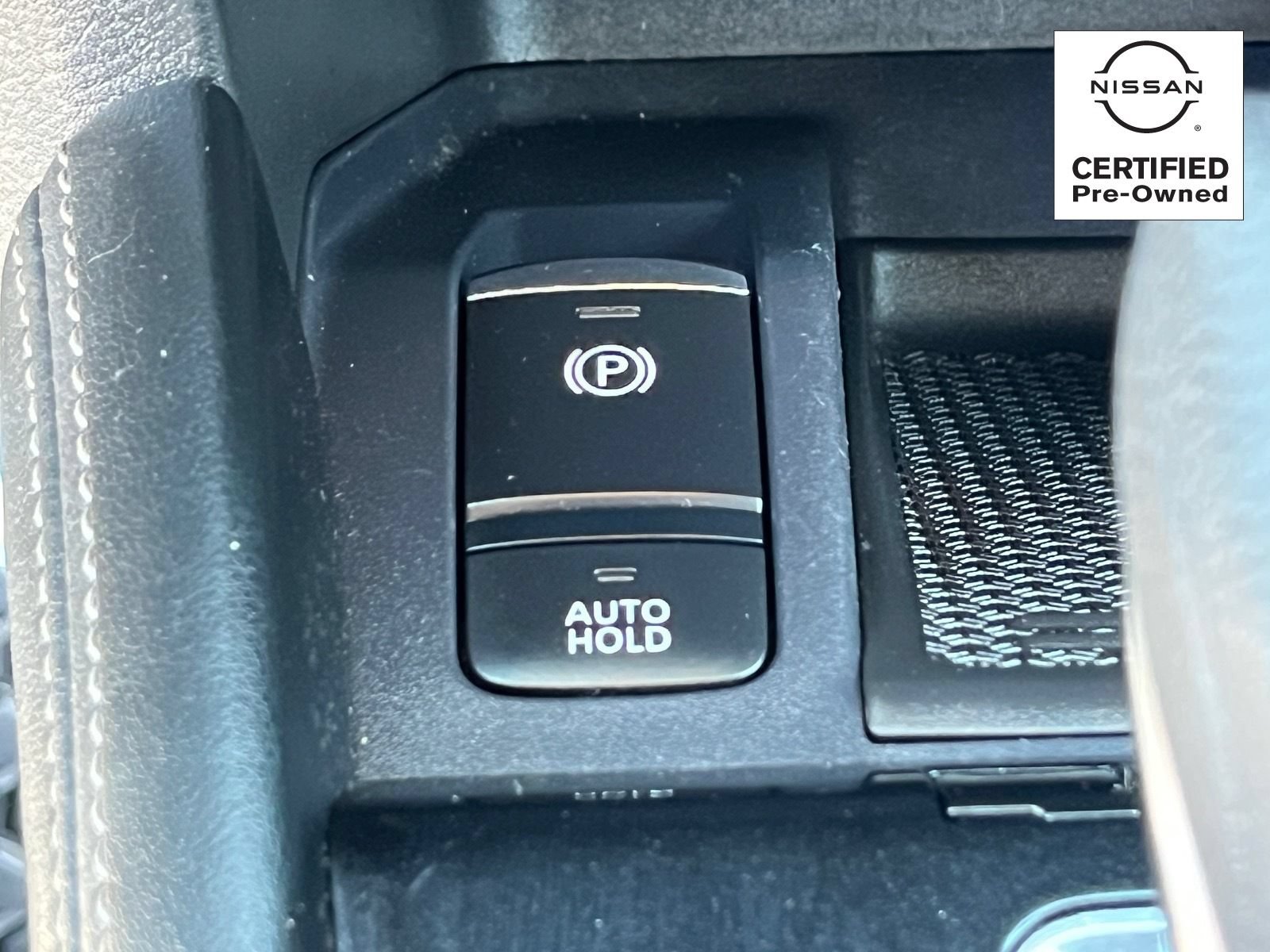 Certified 2024 Nissan Kicks SV FWD image 28