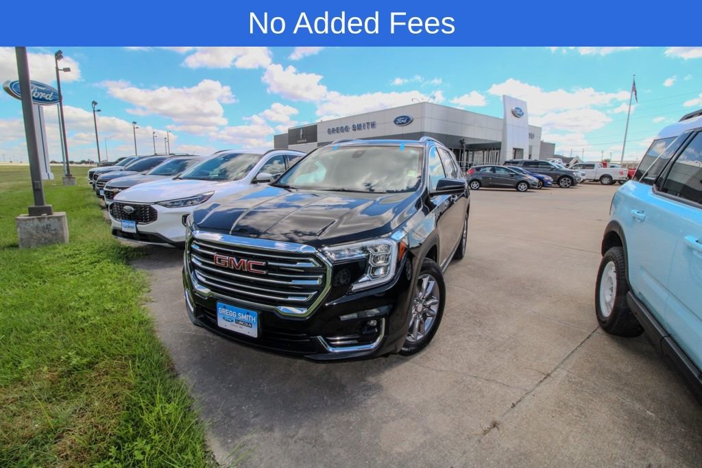 Used 2023 GMC Terrain SLT image 1