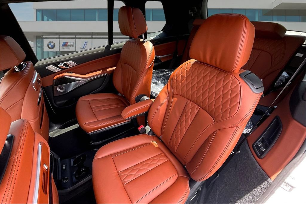New 2027 BMW X7 M60i AWD/4WD image 22