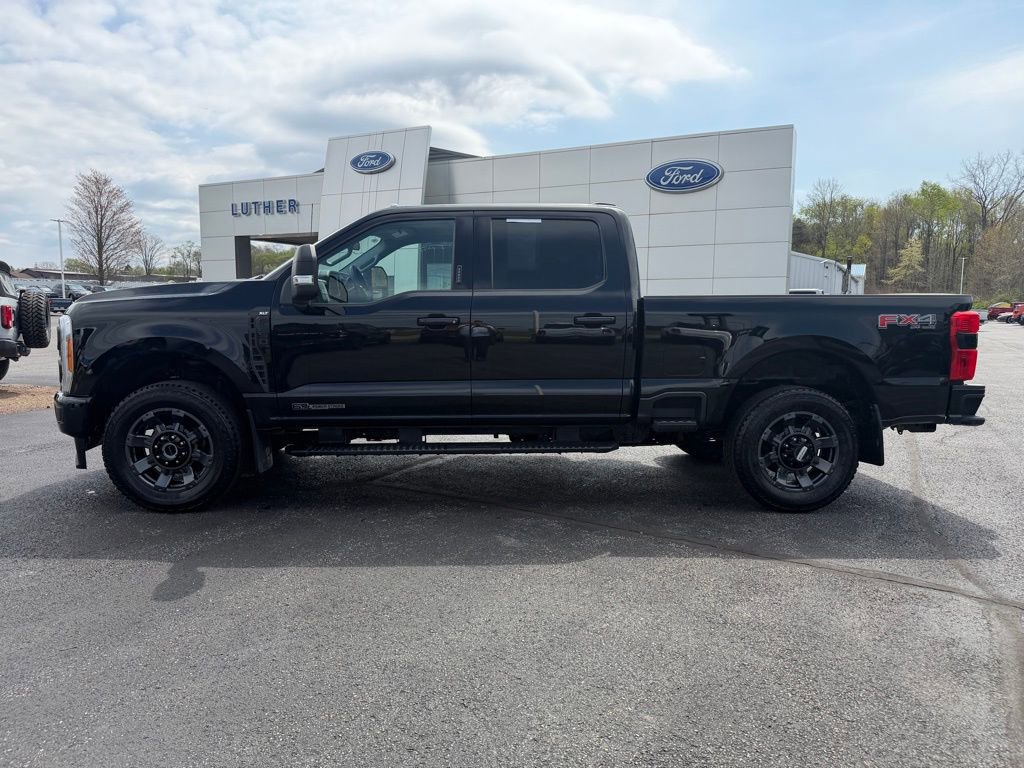 Used 2023 Ford F250 XLT w/ XLT Premium Package AWD/4WD image 2