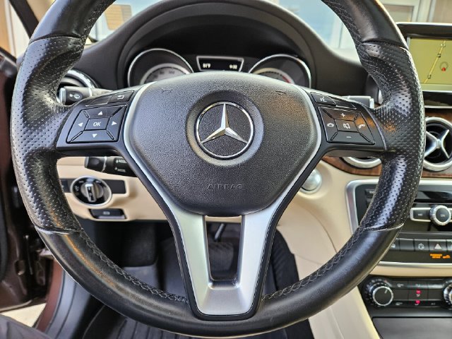 Used 2015 Mercedes-Benz GLA 250 4MATIC image 23
