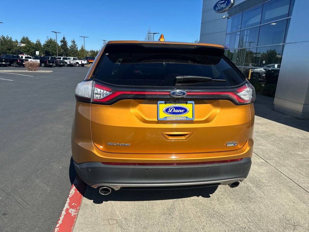 Used 2016 Ford Edge SEL w/ Equipment Group 201A image 3
