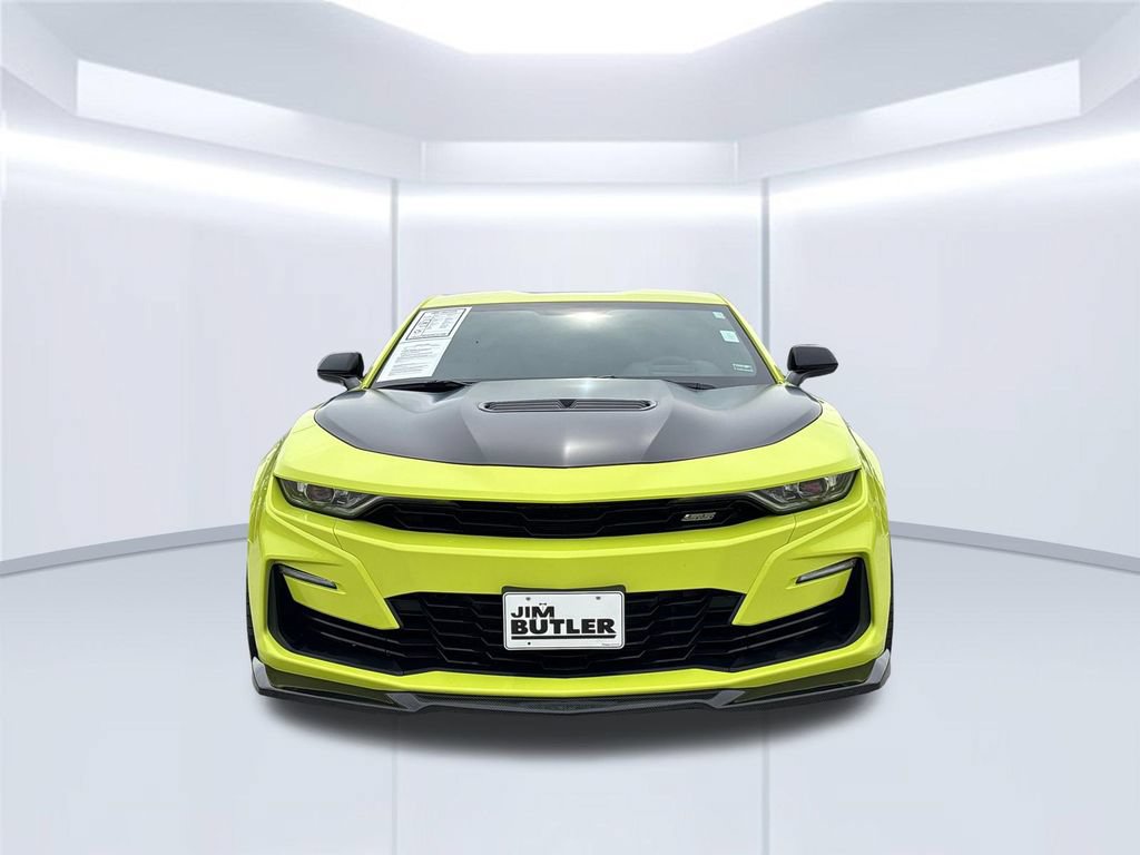 Used 2021 Chevrolet Camaro SS RWD image 11