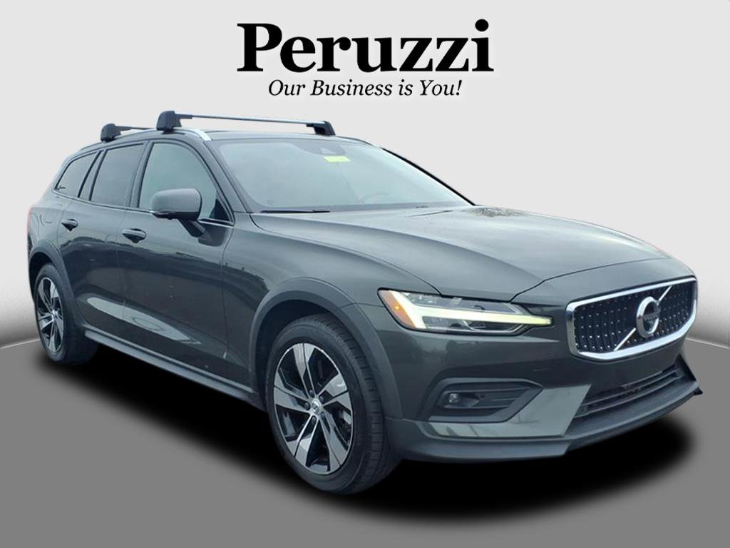 Used 2021 Volvo V60 T5 Cross Country