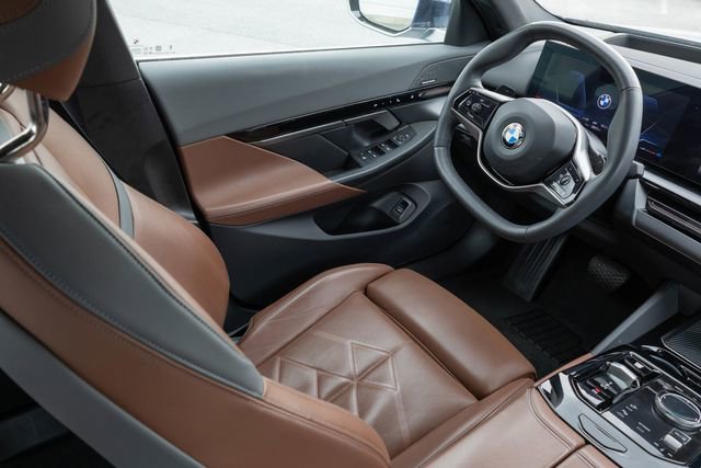 Certified 2024 BMW 530i xDrive w/ Premium Package image 23