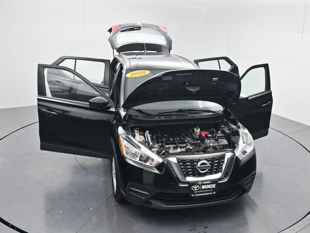 Used 2020 Nissan Kicks S image 54