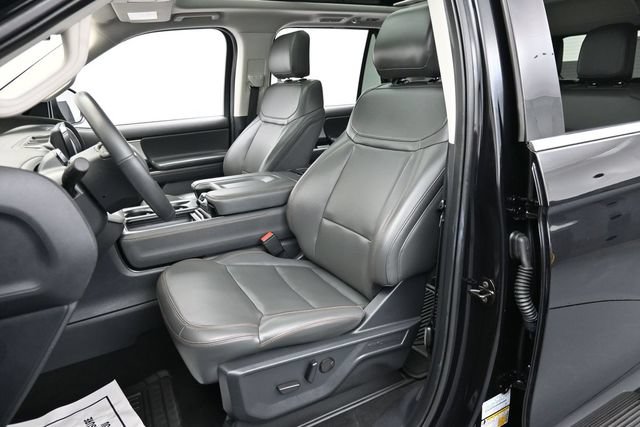 Certified 2025 Ford Expedition Active RWD image 12