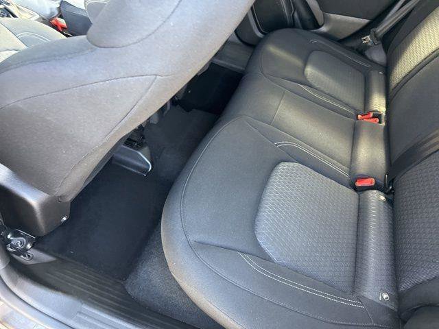 Used 2021 Jeep Renegade Latitude image 29