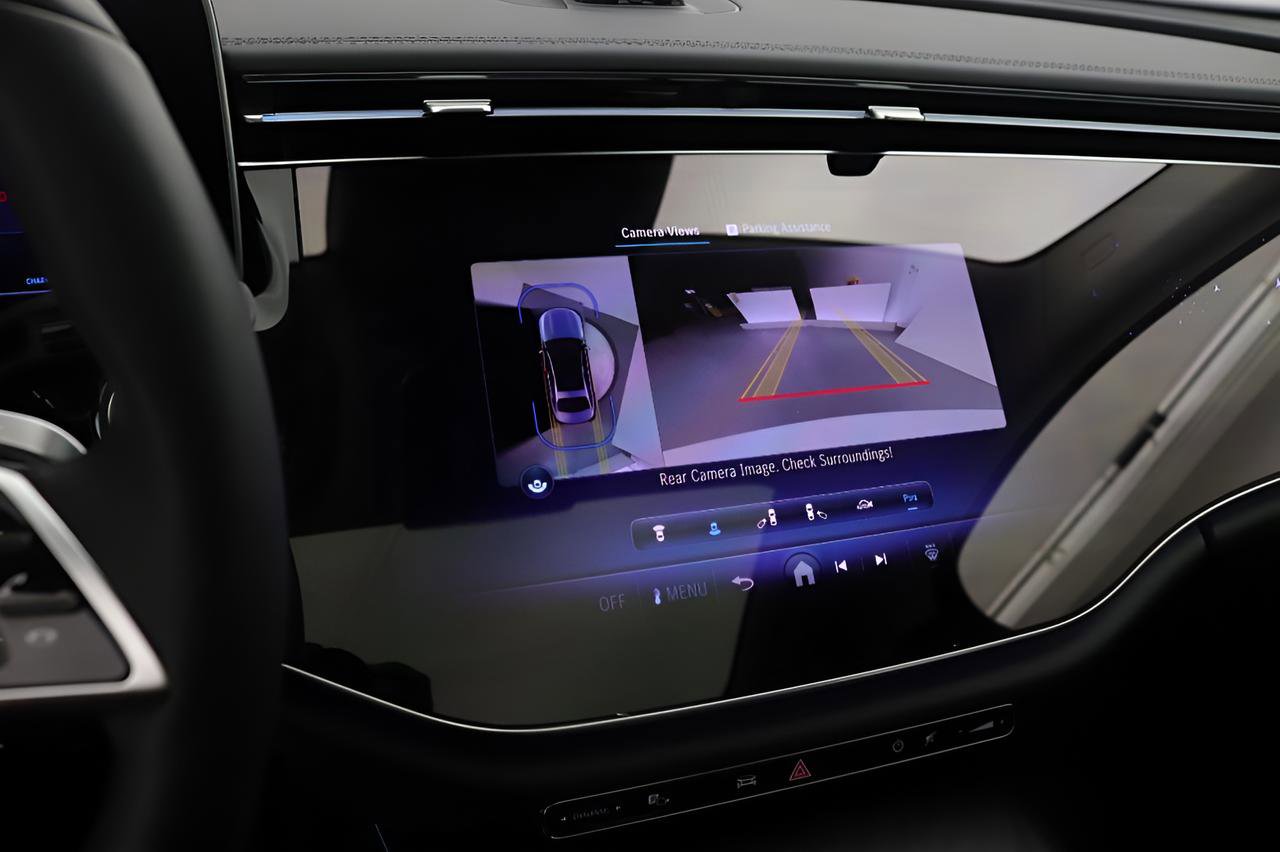 Used 2025 Mercedes-Benz E 350 4MATIC Sedan image 13