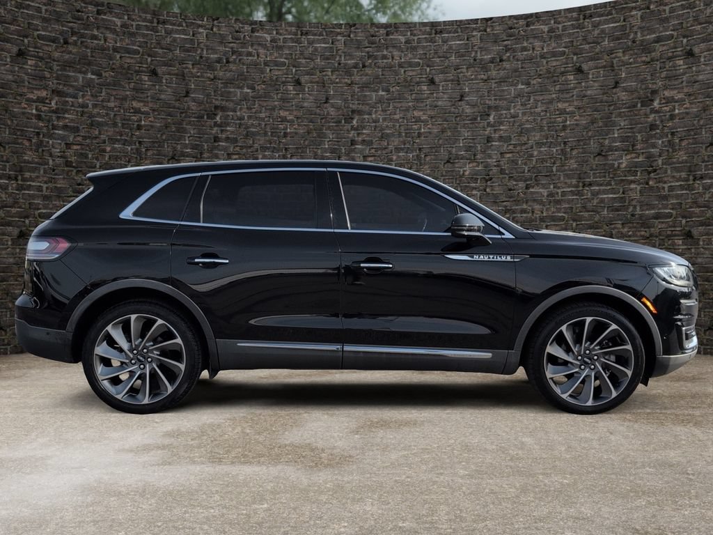 Used 2020 Lincoln Nautilus Reserve w/ Equipment Group 202A AWD/4WD image 3
