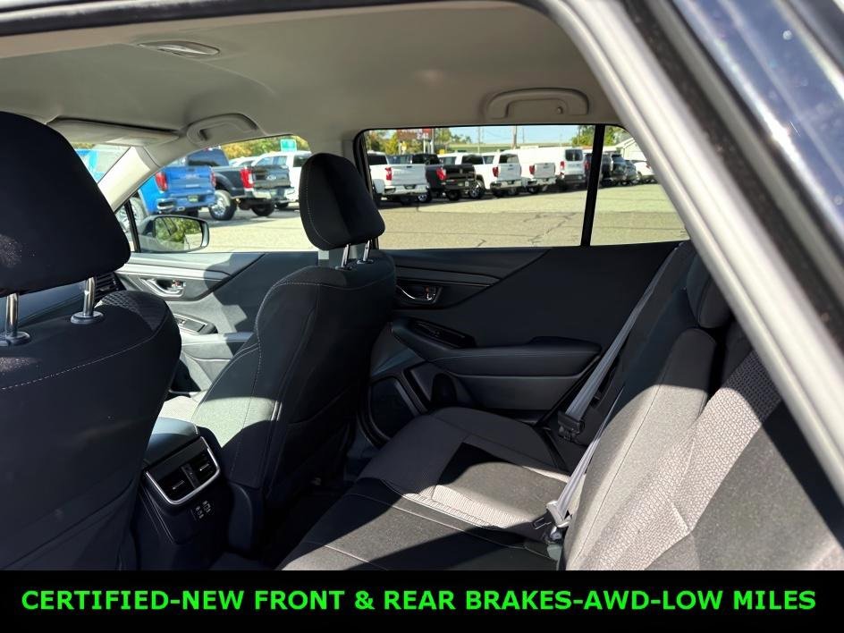 Used 2023 Subaru Outback Premium image 11