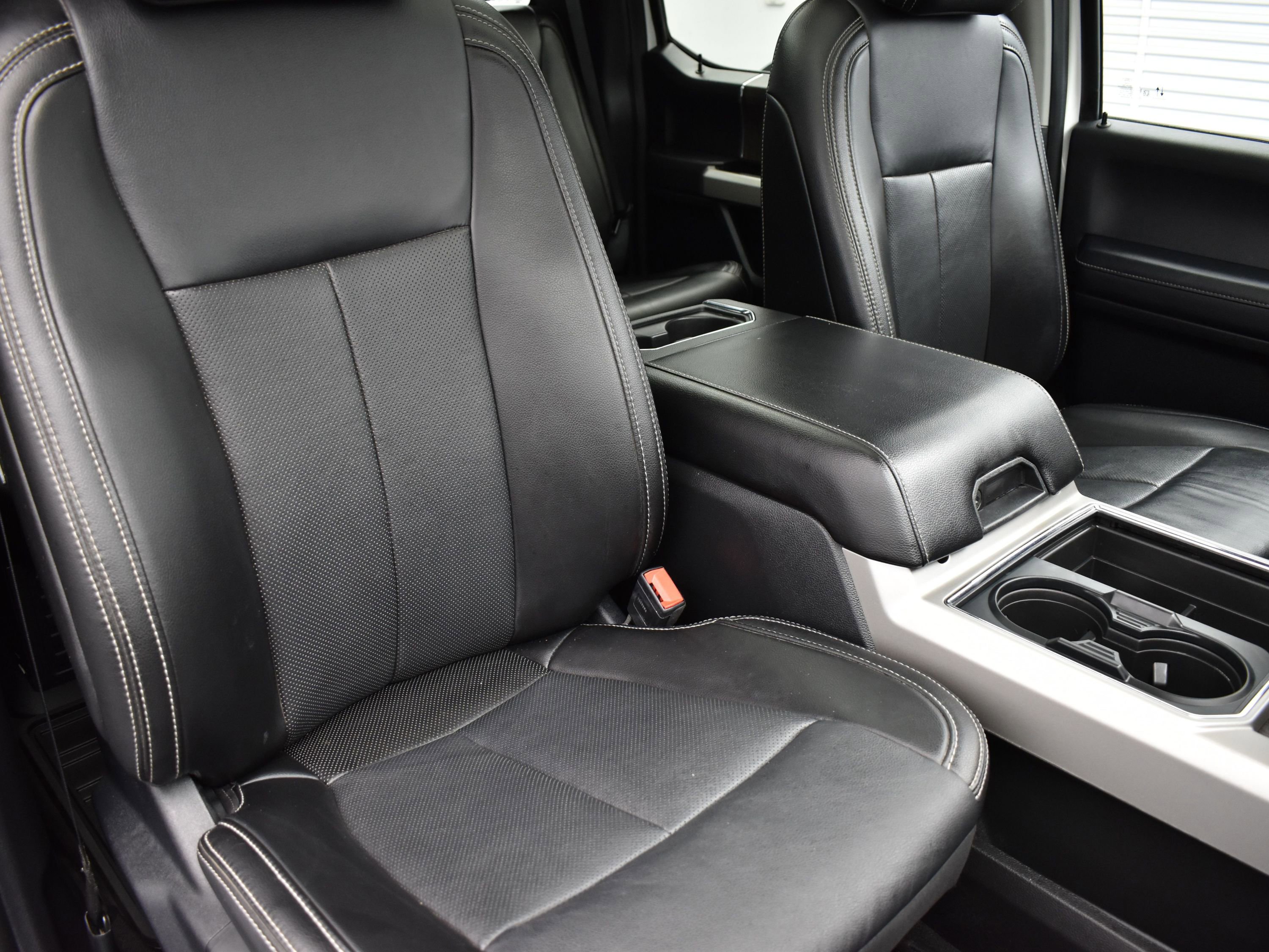 Used 2021 Ford F350 Lariat image 42