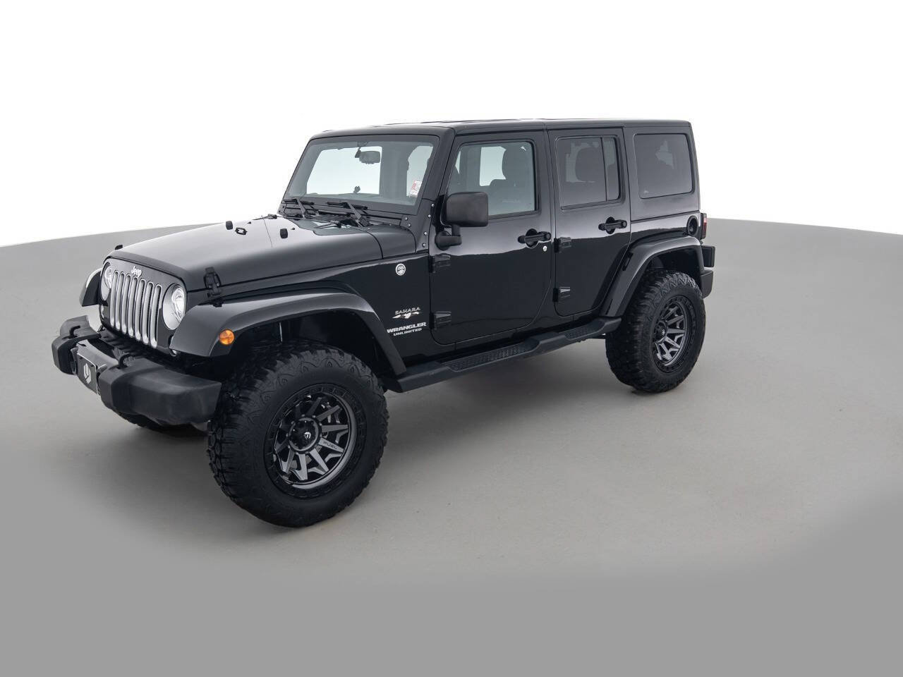 Used 2017 Jeep Wrangler Unlimited Sahara w/ Connectivity Group AWD/4WD image 9