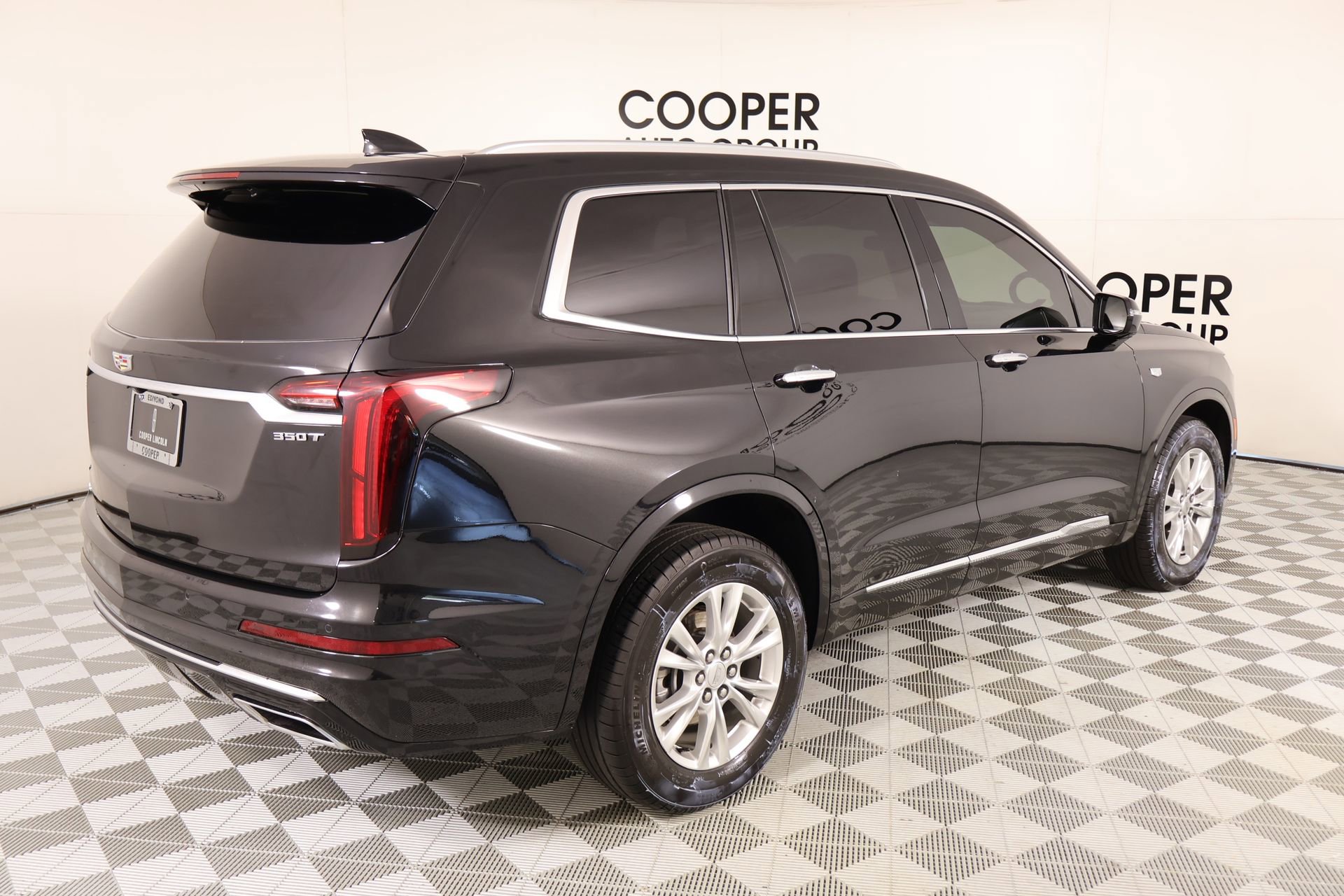 Used 2024 Cadillac XT6 Luxury AWD/4WD image 22