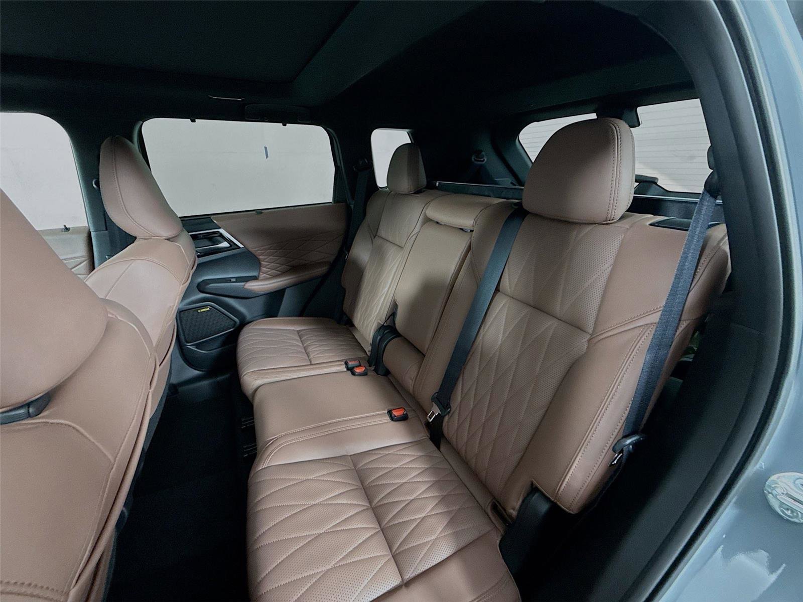 New 2026 Mitsubishi Outlander SEL image 18