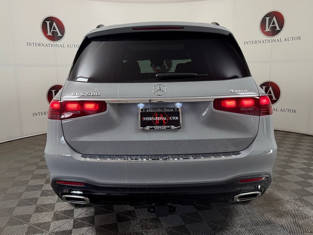 Used 2026 Mercedes-Benz GLS 580 4MATIC image 7