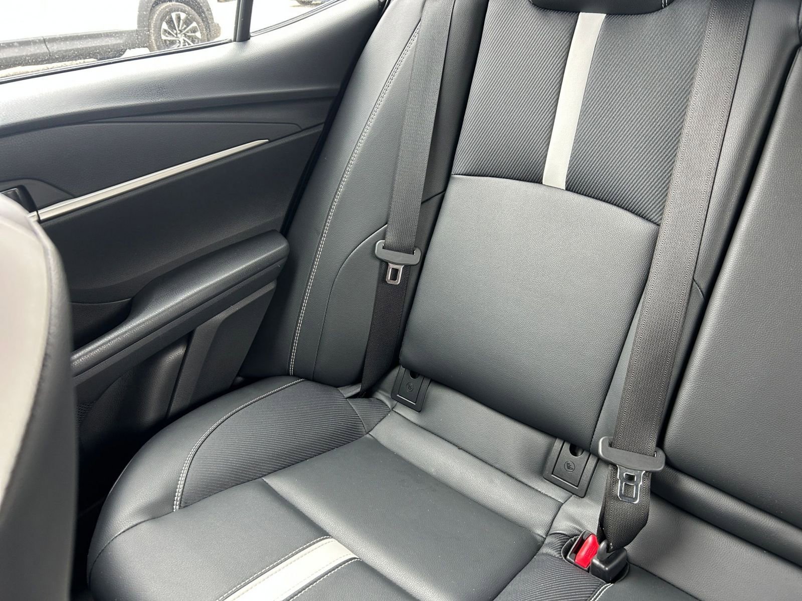 Used 2025 Toyota Camry SE FWD image 40