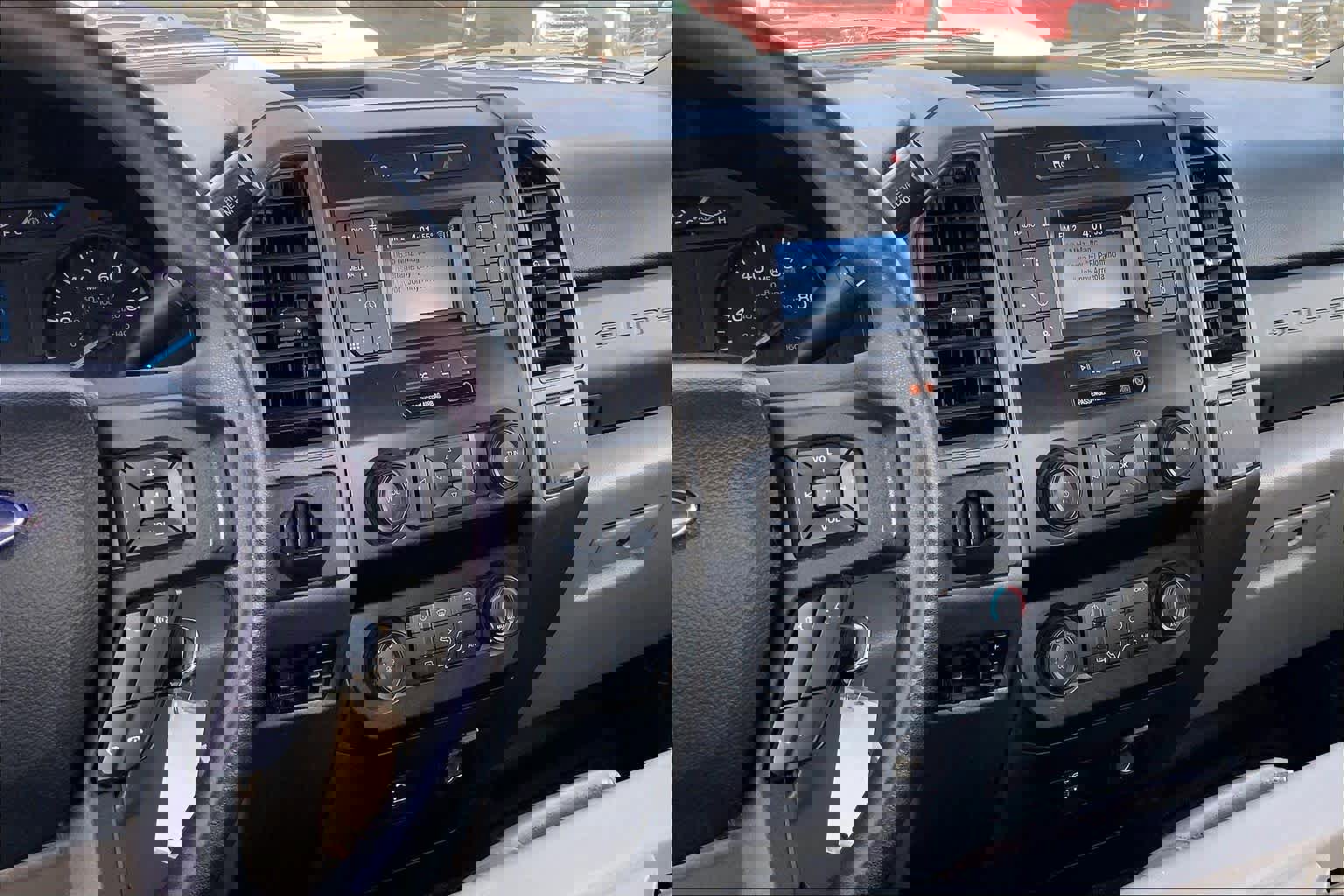 Used 2020 Ford F250 XL w/ Power Equipment Group image 7