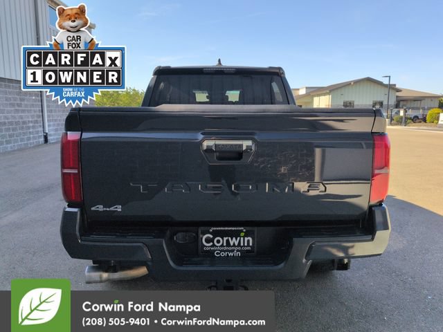 Used 2024 Toyota Tacoma SR5 AWD/4WD image 4