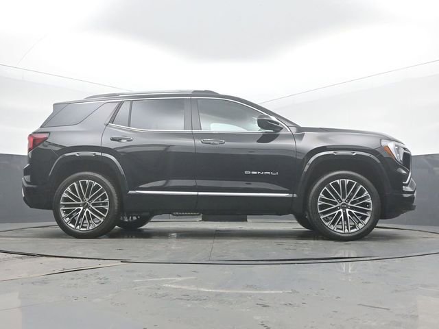 New 2026 GMC Terrain Denali w/ LPO, Floor Liner Package image 52