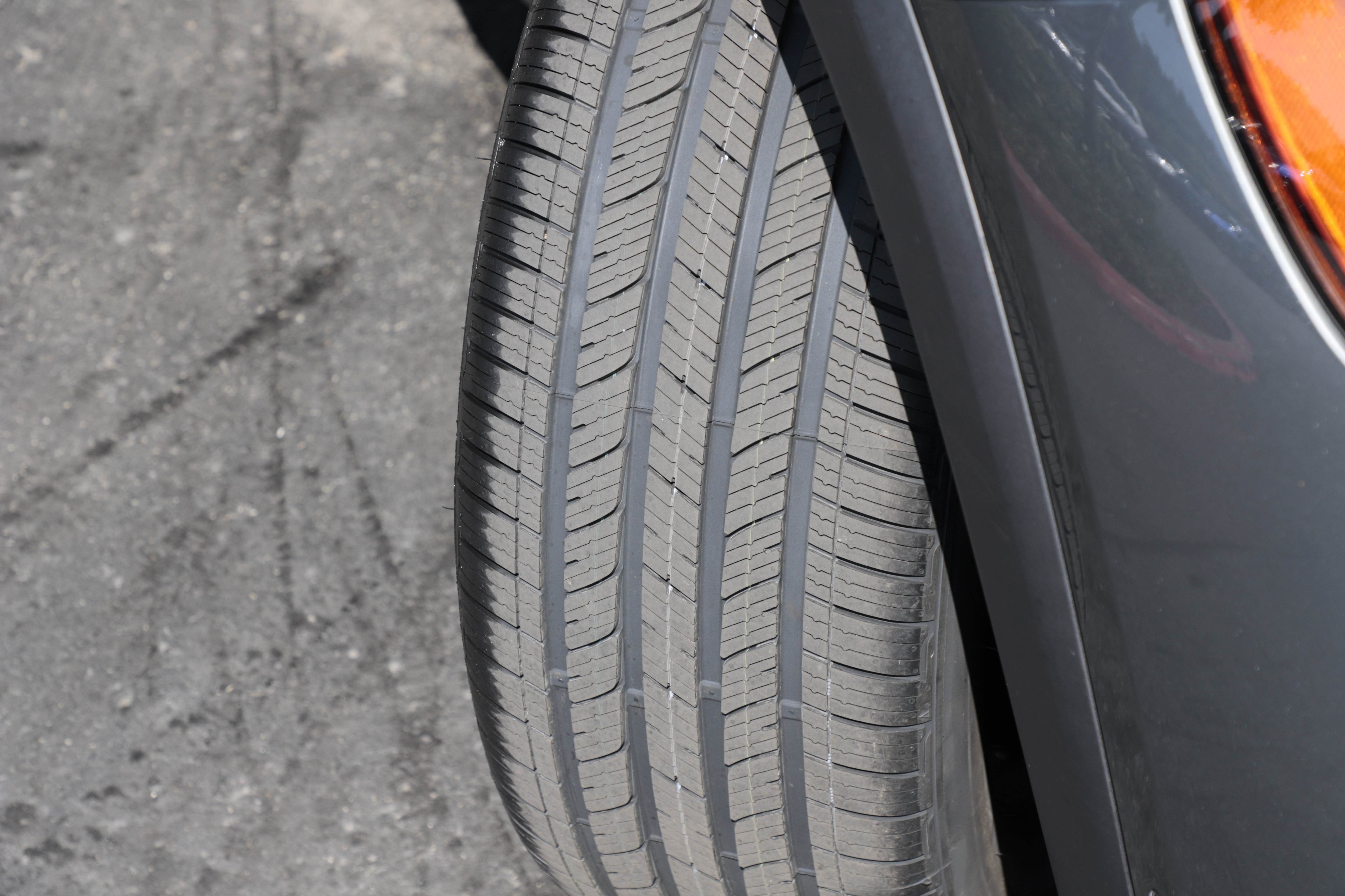 Used 2025 Mercedes-Benz GLE 450e 4MATIC image 3